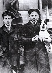 Archivo:Groucho und harpo