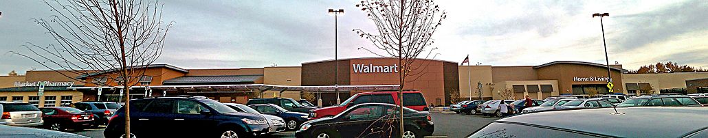 Archivo:Laurel Walmart Exterior Panorama