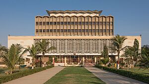 Archivo:PK Karachi asv2020-02 img32 National Museum