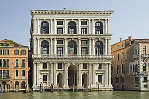 Archivo:Palazzo Grimani di San Luca (Venice)