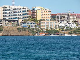 Pampatar - Vista Parcial - panoramio.jpg