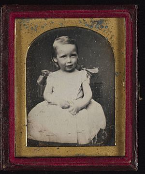 Archivo:Robert Louis Stevenson daguerreotype portrait as a child