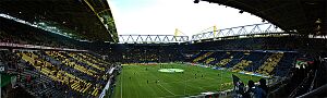 Archivo:Signal Iduna Park Panorama