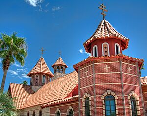 Archivo:St. Anthony's Monastery - St. George's Chapel - Roof