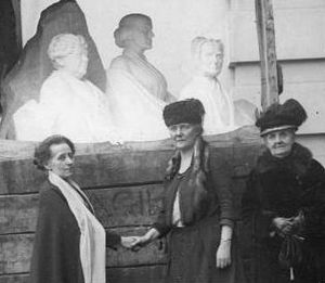 Archivo:Suffrage Monument