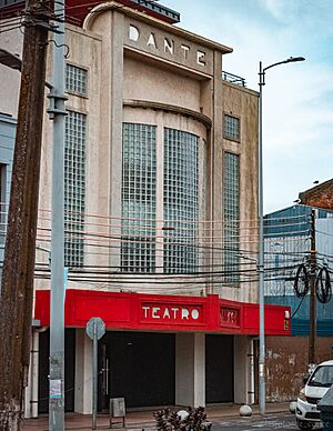 Archivo:Teatro Dante