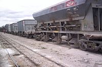 Archivo:Tren minero en Cañada Honda, San Juan, Argentia
