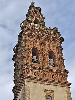 Archivo:Campanario de la torre de la Iglesia de San Miguel, Jerez de los Caballeros
