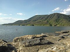 Archivo:Embalse el Cadillal