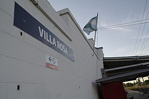 Archivo:Estación Villa Rosa 2013
