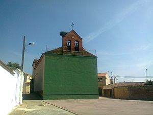 Archivo:Iglesia-Frontón de Valverdón