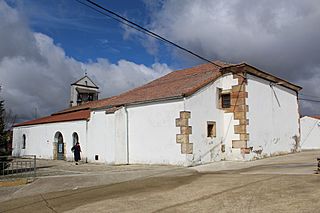 Iglesia de Monterrubio de la Sierra.jpg