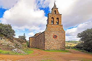 Iglesia de San Justo en Villabuena campanario.jpg