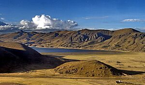 Archivo:Laguna de chacas
