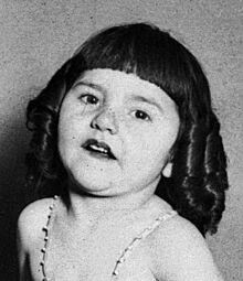 Lassie Lou Ahern, c1924.jpg