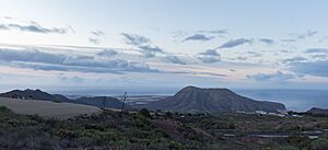 Archivo:Montaña de Guaza, Tenerife, España, 2022-01-07, DD 01