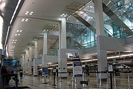 PHL AIRPORT (7507146218)