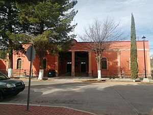 Archivo:Palacio Municipal Casas Grandes