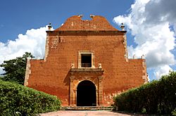 Parroquia de San Miguel Arcángel - Maxcanú, Yucatán México.jpg