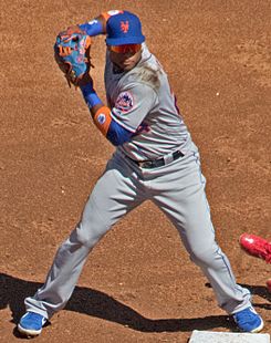 Robinson Cano (40530336073) (cropped).jpg