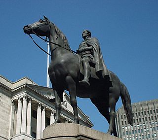 Statue Of The Duke Of Wellington-Royal Exchange-London.jpg