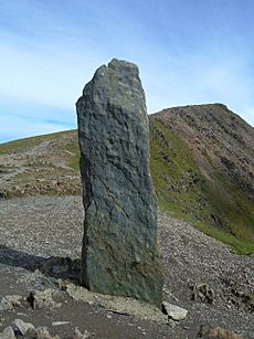 Archivo:Stone Obelisk, Snowdon - geograph.org.uk - 531272