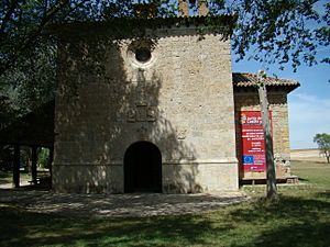 Archivo:Valladolid Rioseco ermita Castilviejo lou