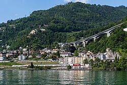 Veytaux depuis le Léman.jpg