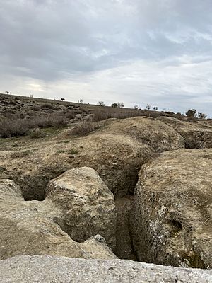 Archivo:Vista de las trincheras de Los Yesares