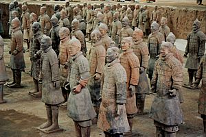 Archivo:Xian guerreros terracota detalle