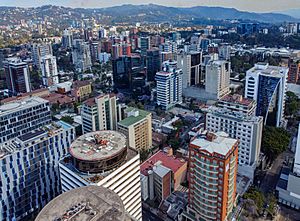 Archivo:28 Aerial view - Zona 10 - Ciudad de Guatemala