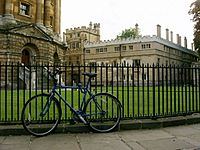Archivo:A Bicycle in Oxford