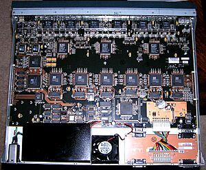 Archivo:Cisco 1900 switch inside