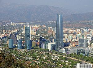 Archivo:CostaneraCenter2016