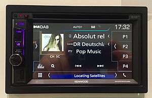 Archivo:DAB 2 din car radio