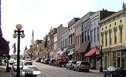 Archivo:Downtown Harrodsburg Kentucky 2