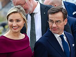 Archivo:Ebba Busch and Ulf Kristersson in 2022