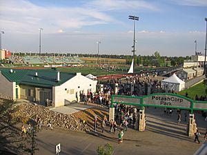 Archivo:Griffiths Stadium at Potash Corp Park