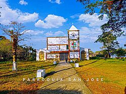 Iglesia San José De El Amparo.jpg
