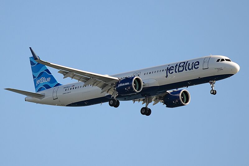 JetBlue A321 (N4062J)