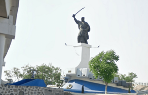 Archivo:Monumento a Morelos en Cuautla, Mor