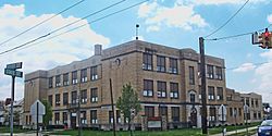 Newcomerstown Middle School (Ohio).JPG