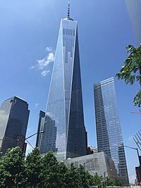 Archivo:One World Trade Center May 2015