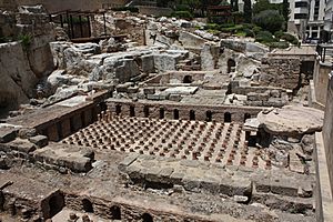 Archivo:Roman baths beirut
