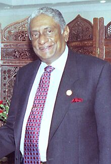 The Minister for Foreign Affairs, Sri Lanka, Mr. Lakshman Kadirgamar meeting with Union Minister of Commerce and Industry, Shri Kamal Nath in New Delhi on December 7, 2004 (cropped).jpg
