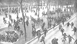 Archivo:1920-12-08, Mundo Gráfico, El entierro de D. Francisco Layret, en Barcelona (cropped)
