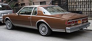 Archivo:1979 Chevrolet Caprice Landau