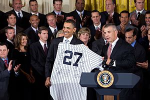 Archivo:2009 World Series Champions and Barack Obama