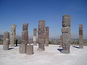 Archivo:Atlantes de Tula