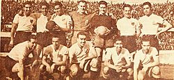 Archivo:Colo-Colo en 1941, Estadio, 1944-12-15 (85)